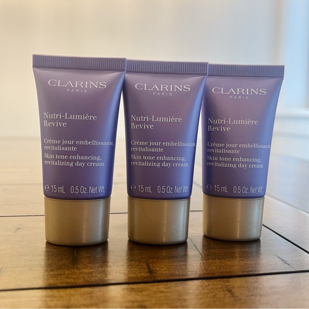 Clarins Nutri-Lumière Revive Skin Tone and Revitalizing Day Cream 45ml